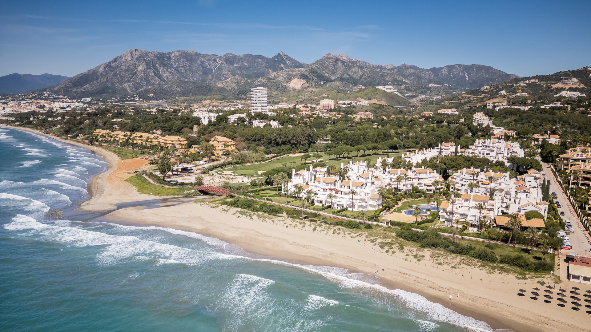 Los Monteros (Beachside)